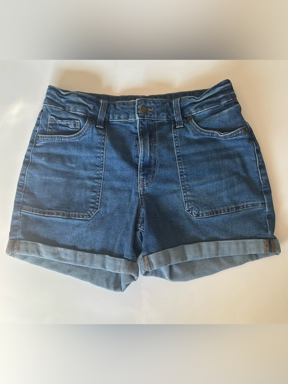 Maurices Blue Rolled Hem Denim Shorts Women’s Size 10 - Picture 3 of 8